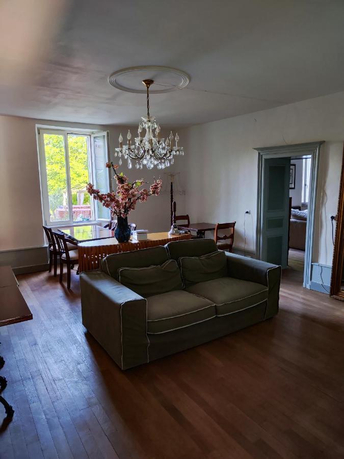 Maison Egalite Melay  Екстер'єр фото